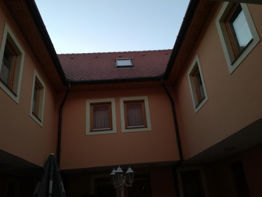 Hotel Arany Trofea Erlau Exterior foto