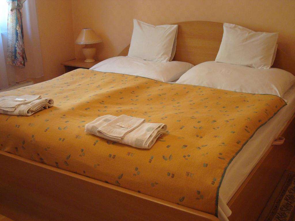 Hotel Arany Trofea Erlau Exterior foto
